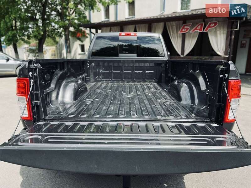 Пикап Dodge RAM 3500 2018 в Ивано-Франковске