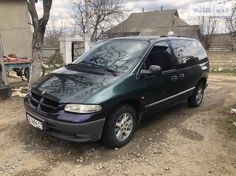 Мінівен Dodge Ram Van 1998 в Сокирянах