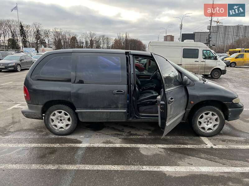 Мінівен Dodge Ram Van 2000 в Києві фото 8 Мінівен Dodge Ram Van 2000 в Києві