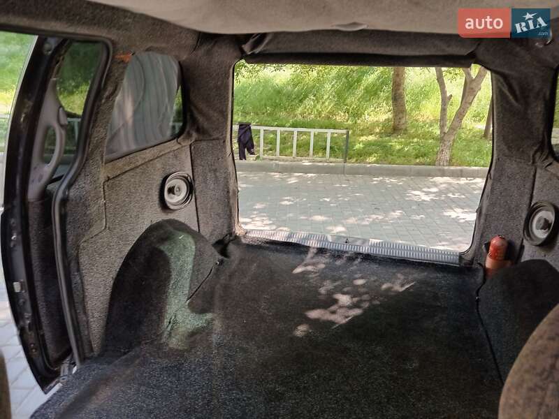 Минивэн Dodge Ram Van 2000 в Черноморске