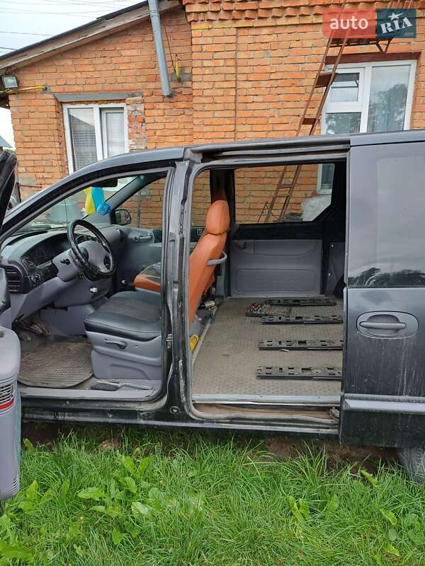 Минивэн Dodge Ram Van 1998 в Хмельницком