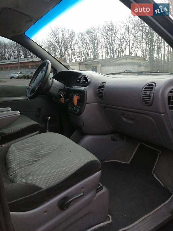 Минивэн Dodge Ram Van 2000 в Чернигове