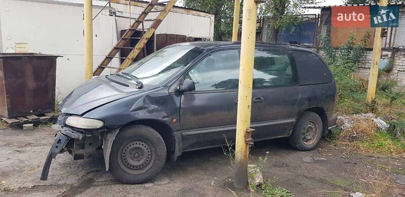 Мінівен Dodge Ram Van 1999 в Дніпрі