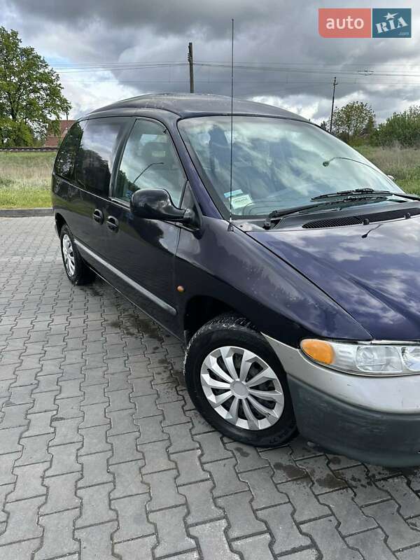 Dodge Ram Van 1998