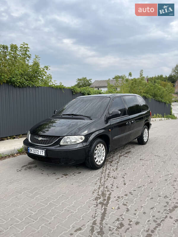 Dodge Ram Van 2003