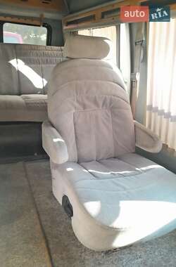 Минивэн Dodge Ram Van 1993 в 