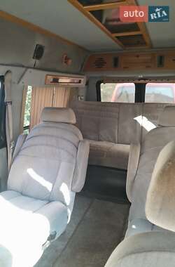 Минивэн Dodge Ram Van 1993 в 