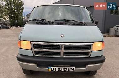 Минивэн Dodge Ram Van 1996 в 