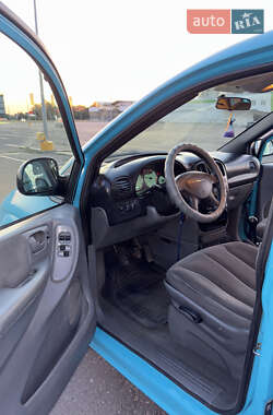 Минивэн Dodge Ram Van 2004 в 