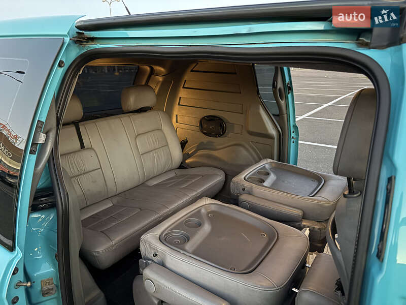 Минивэн Dodge Ram Van 2004 в Одессе