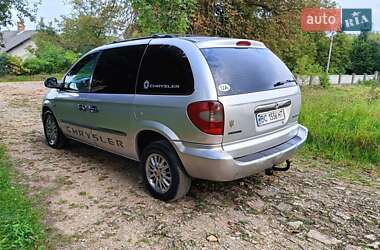 Минивэн Dodge Ram Van 2004 в 