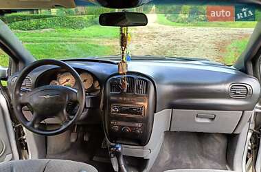 Минивэн Dodge Ram Van 2004 в 