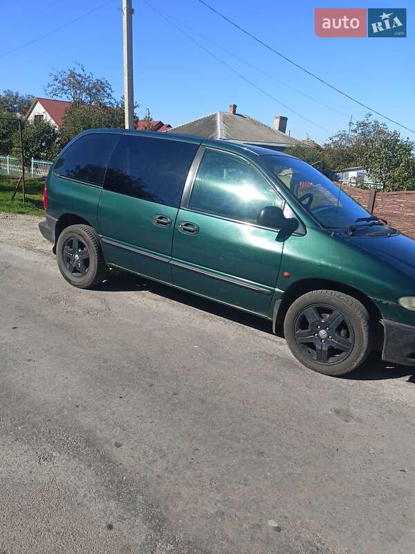 Минивэн Dodge Ram Van 1998 в 