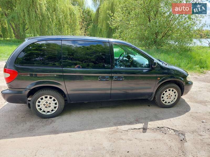 Минивэн Dodge Ram Van 2003 в Ровно