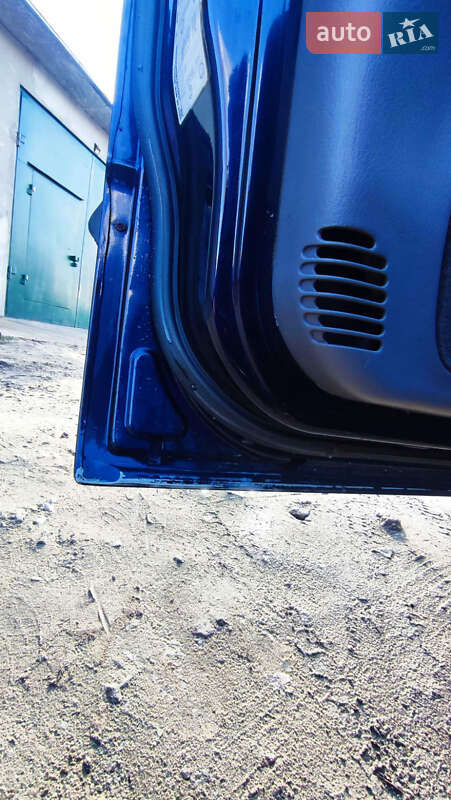 Минивэн Dodge Ram Van 1998 в Нетешине