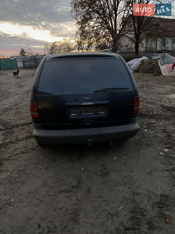 Минивэн Dodge Ram Van 1998 в Сарнах фото 5 Минивэн Dodge Ram Van 1998 в Сарнах