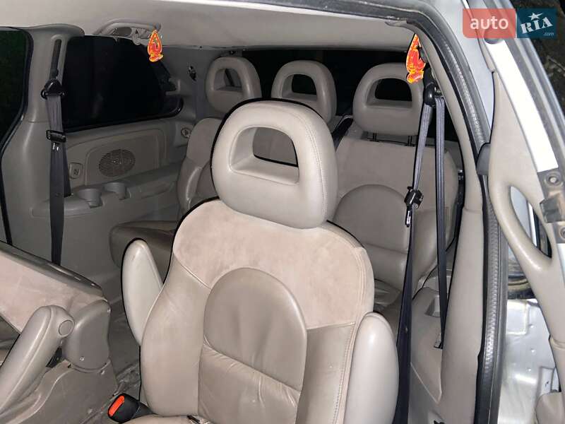 Мінівен Dodge Ram Van 2003 в Мукачевому