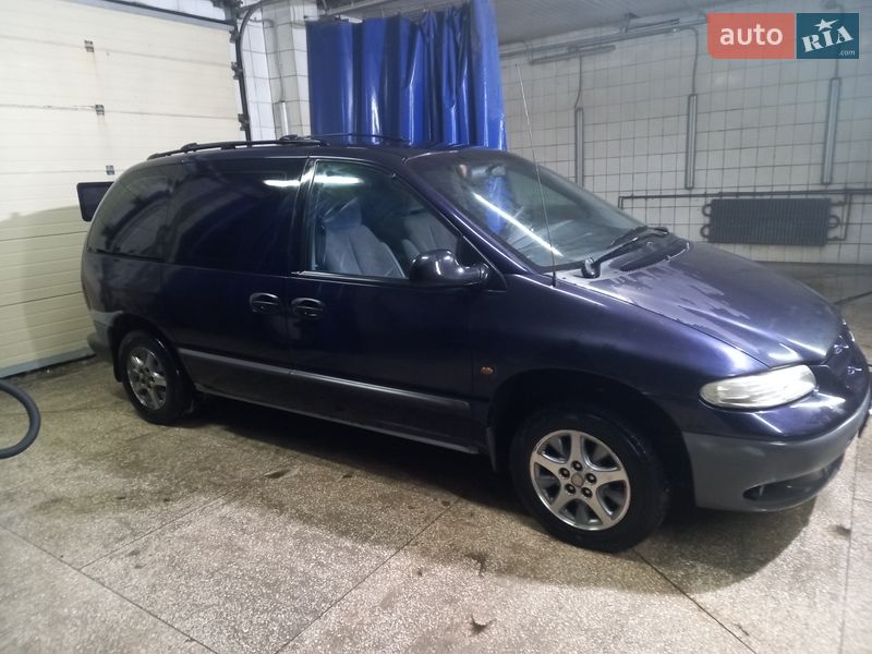 Минивэн Dodge Ram Van 1999 в Харькове