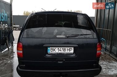 Мінівен Dodge Ram Van 2000 в Умані