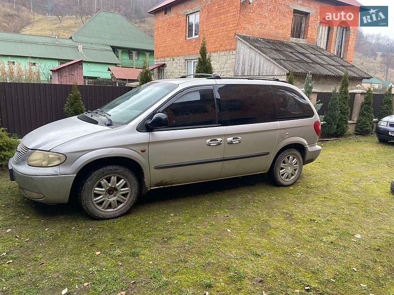 Мінівен Dodge Ram Van 2003 в Хусті
