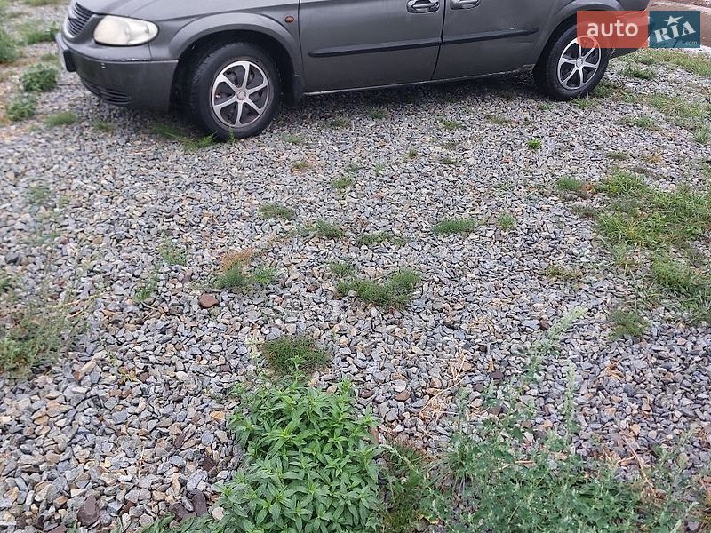Мінівен Dodge Ram Van 2003 в Львові