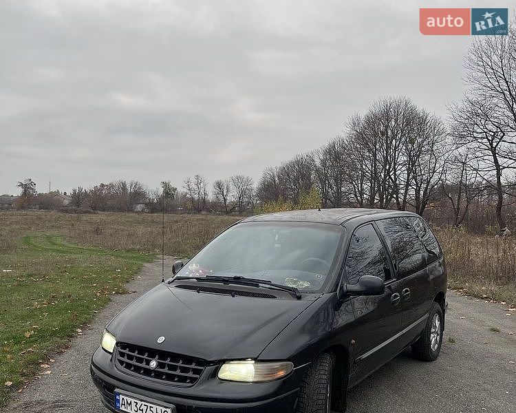 Минивэн Dodge Ram Van 1999 в Радомышле фото Минивэн Dodge Ram Van 1999 в Радомышле