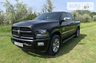 Пикап Dodge RAM 2015 в Черкассах