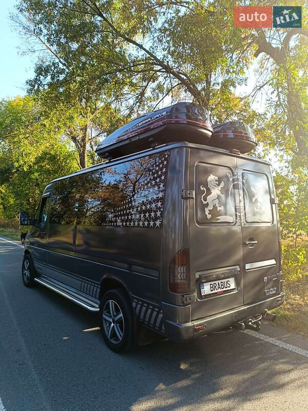 Дом на колесах Dodge Sprinter 2004 в Киеве фото 4 Дом на колесах Dodge Sprinter 2004 в Киеве