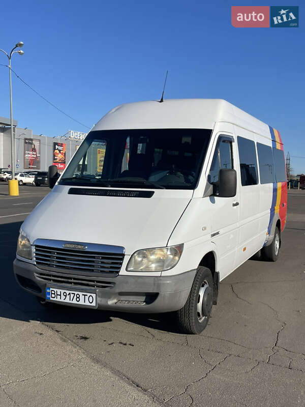 Туристический / Междугородний автобус Dodge Sprinter 2003 в Одессе
