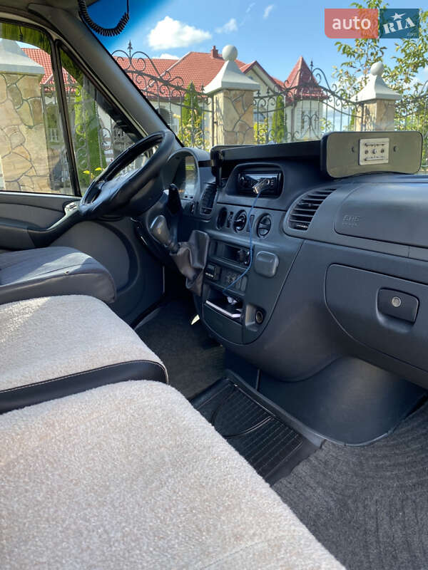 Микроавтобус Dodge Sprinter 2006 в Тячеве