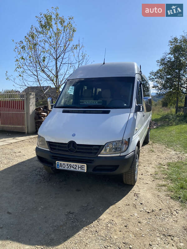 Микроавтобус Dodge Sprinter 2006 в Тячеве