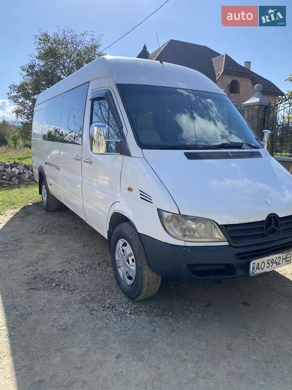 Микроавтобус Dodge Sprinter 2006 в Тячеве