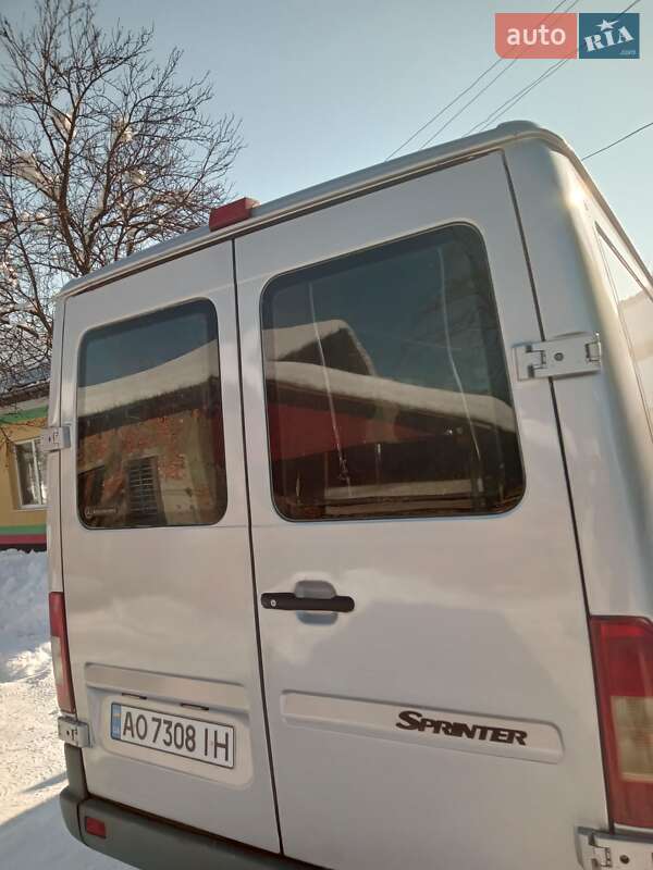 Микроавтобус Dodge Sprinter 2004 в Тячеве