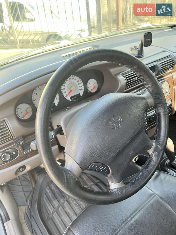 Седан Dodge Stratus 2003 в Николаеве