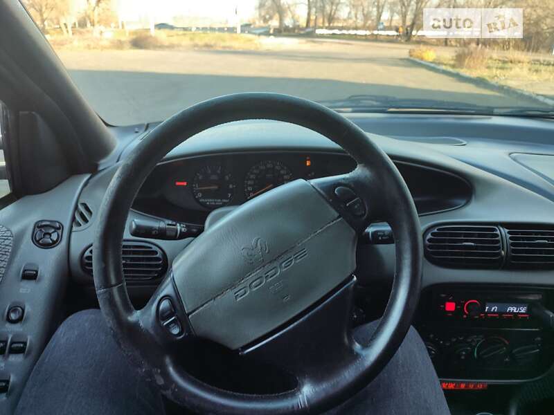 Седан Dodge Stratus 1997 в Запорожье