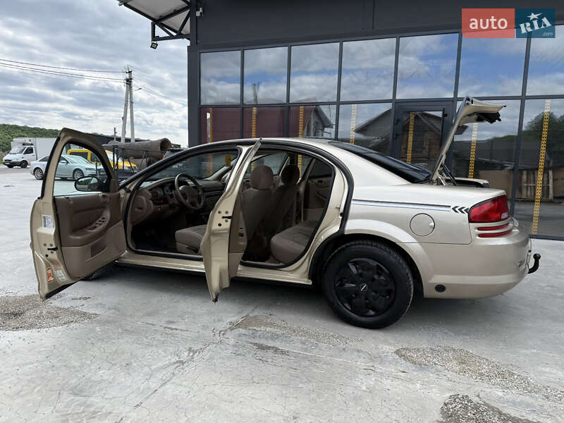 Седан Dodge Stratus 2001 в Теребовле