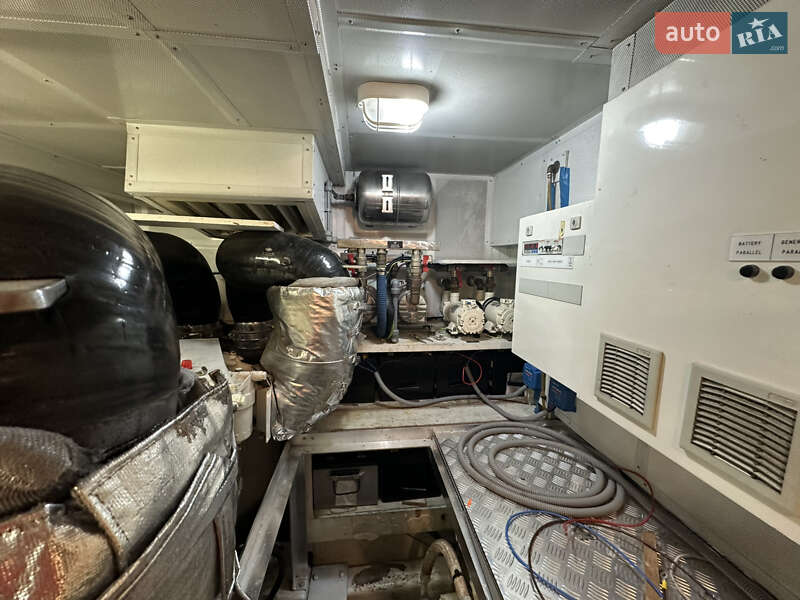 Моторная яхта Dominator 68 2009 в Киеве