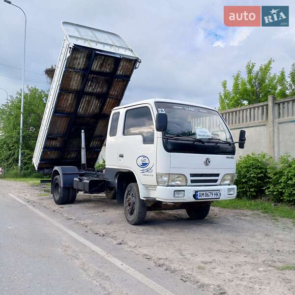Dongfeng 1032 2005