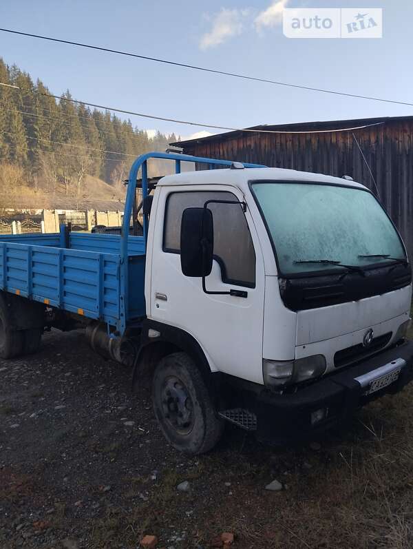 Тентованый Dongfeng DF-40 2006 в Верховине