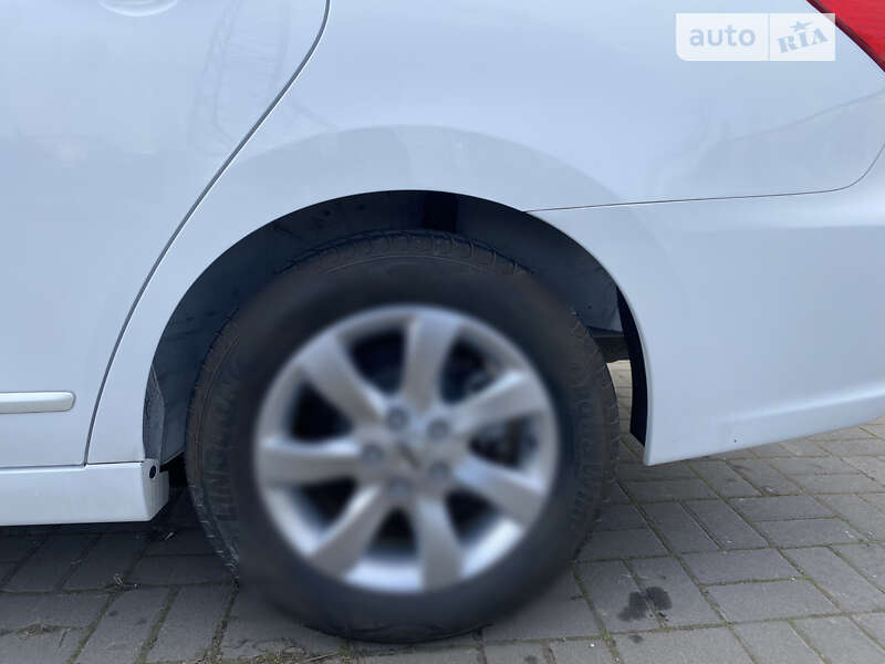 Седан Dongfeng E11K 2018 в Дніпрі