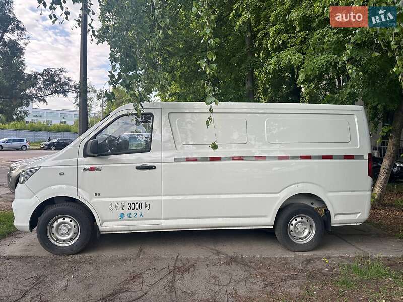 Грузовой фургон Dongfeng EM26 2022 в Киеве