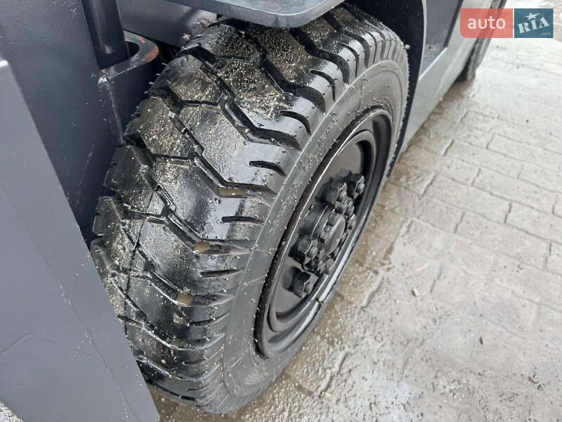 Вилочный погрузчик Doosan D 30C 2007 в Радомышле