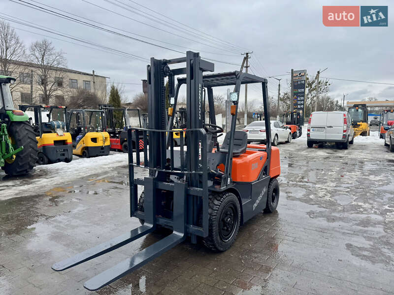 Вилочный погрузчик Doosan D 30C 2007 в Радомышле