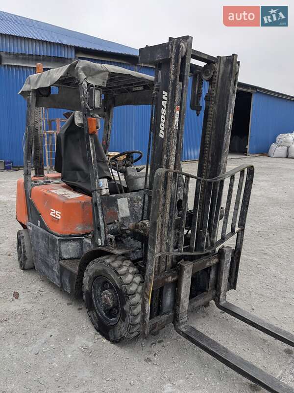 Вилочный погрузчик Doosan D 30G 2018 в Березане