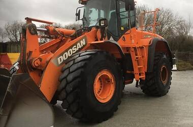 Фронтальні навантажувачі Doosan DL 2014 в 