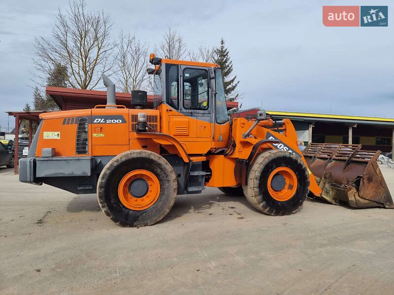 Фронтальный погрузчик Doosan DL 2010 в Одессе фото 6 Фронтальный погрузчик Doosan DL 2010 в Одессе