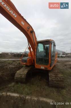 Гусеничный экскаватор Doosan DX 140 2008 в Ровно