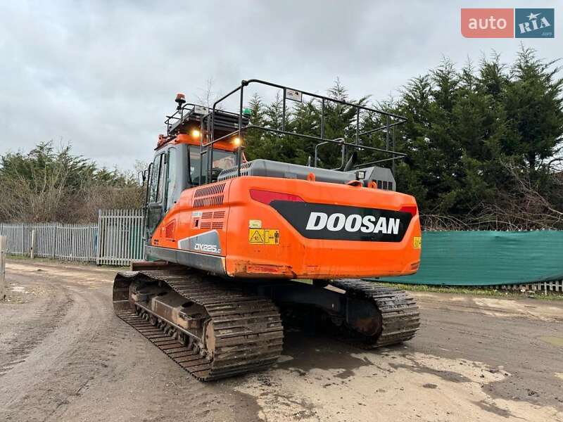 Гусеничный экскаватор Doosan DX 225LC-3 2020 в Киеве