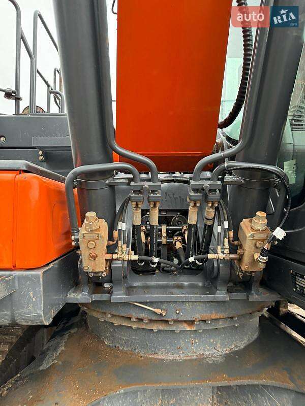 Гусеничный экскаватор Doosan DX 225LC-3 2020 в Киеве