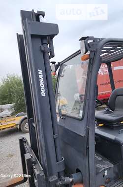 Вилочный погрузчик Doosan DX 340 2008 в 